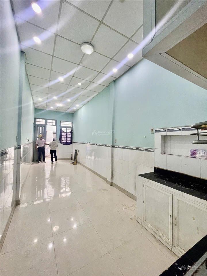 Nhà bán ngay đại học công thương lê trọng tấn tân phú chỉ hơn 2 tỷ.