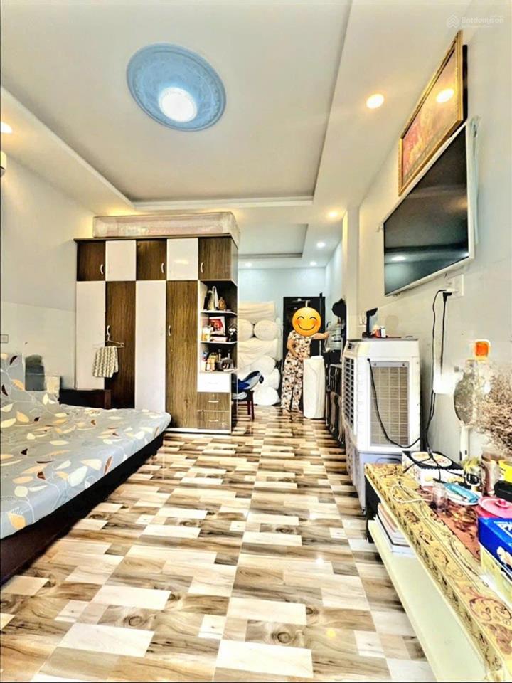 Bán nhà mặt tiền kinh doanh khu bàu cát tân bình 70m2 (4 x 17,5m2) nhỉnh 10 tỷ.