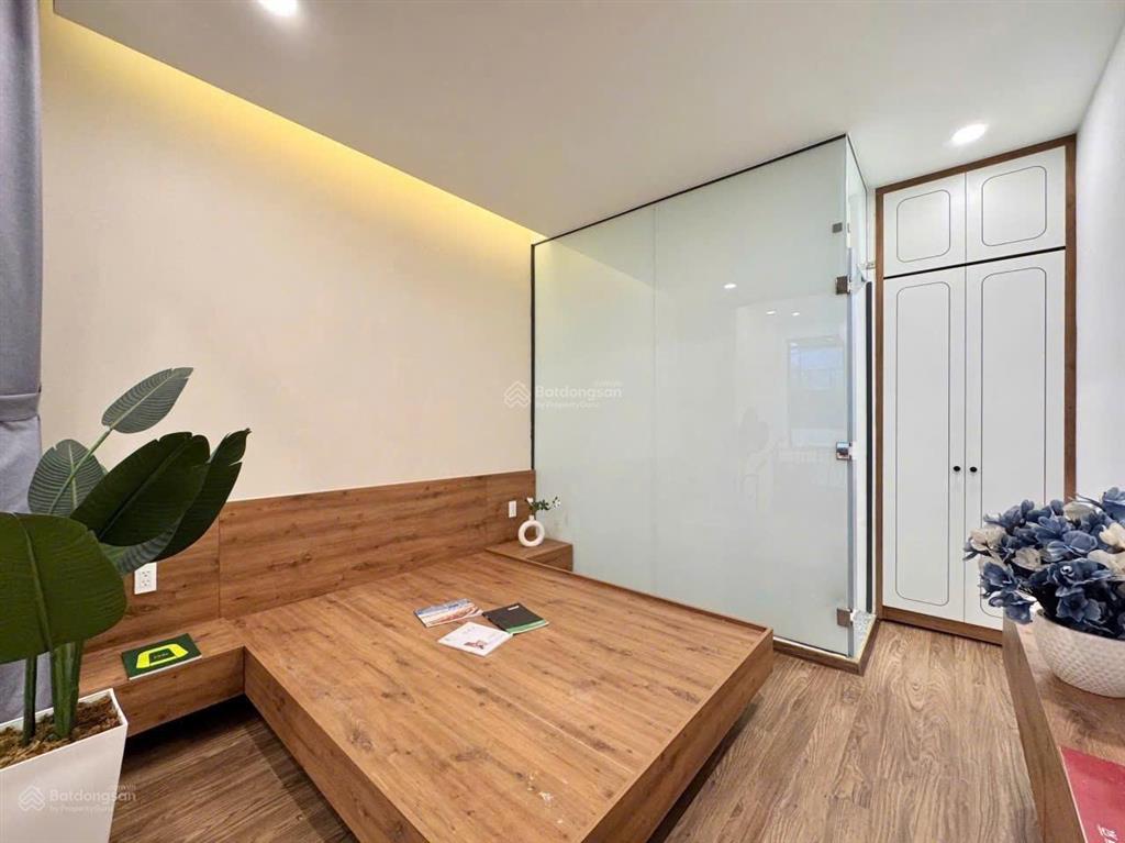 Bán nhà cách mạng tháng tám quận 10 diện tích 57m2 3 pn nhỉnh 7 tỷ.