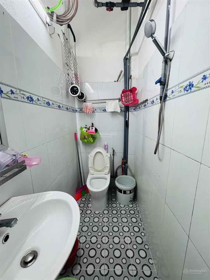 Bán nhà hxh ngang 9 mét gần trần văn quang và lạc long quân p10 chỉ hơn 4 tỷ!