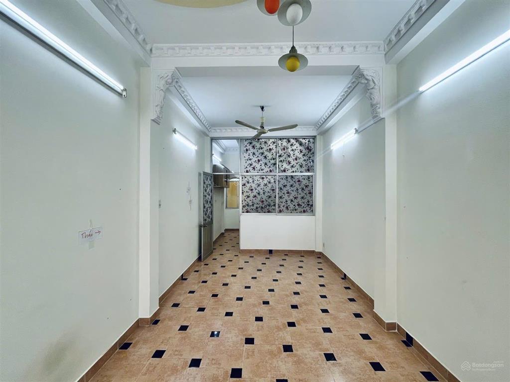 Bán nhà cách mạng tháng tám phường 5 tân bình 3 tầng hẻm xe hơi 6,9 tỷ.