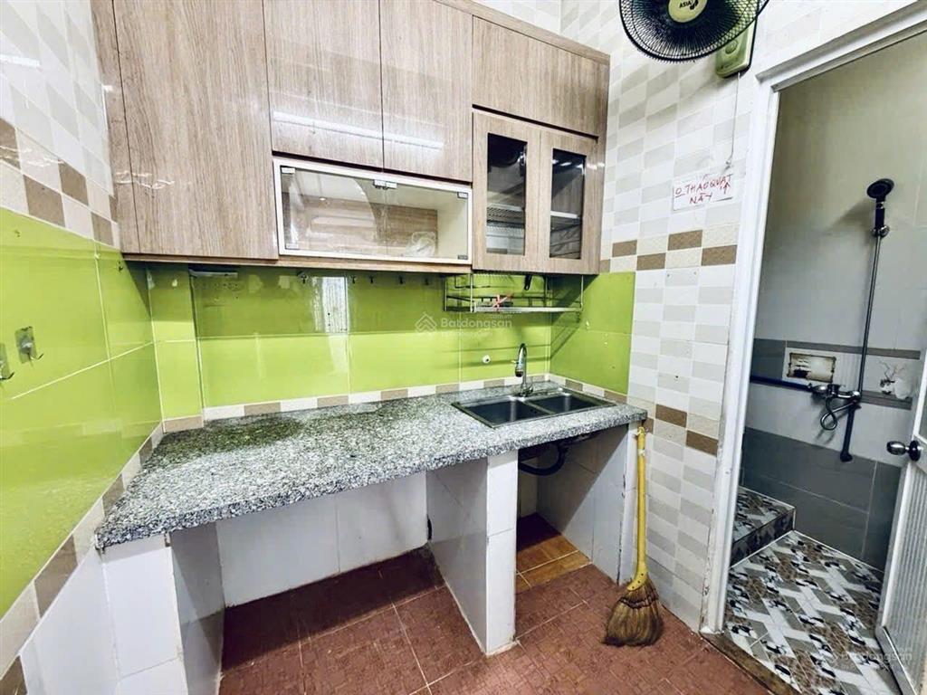 Bán nhà cách mạng tháng tám phường 5 tân bình 3 tầng hẻm xe hơi 6,9 tỷ.