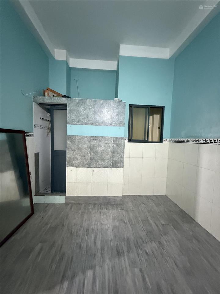Cho thuê nhà nguyên căn mặt tiền kd liên khu 56 bình tân 4pn giá 8 triệu!
