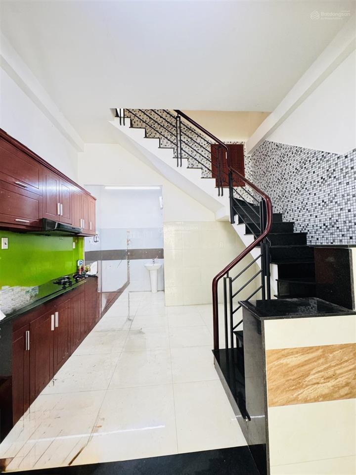 Bán nhà tân sơn nhì tân phú 40 m2 nhỉnh 4 tỷ!