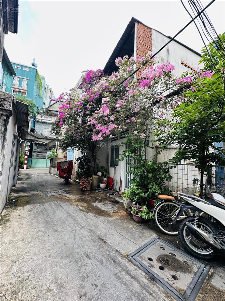 Bán nhà tân bình 28 m2 lạc long quân nhỉnh 2 tỷ!