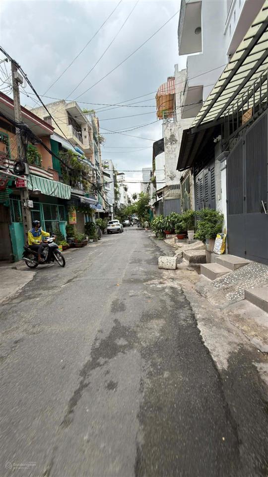 Chính chủ bán nhà hxh 373 lý thường kiệt tân bình 5 tầng btct giá 5,3 tỷ.