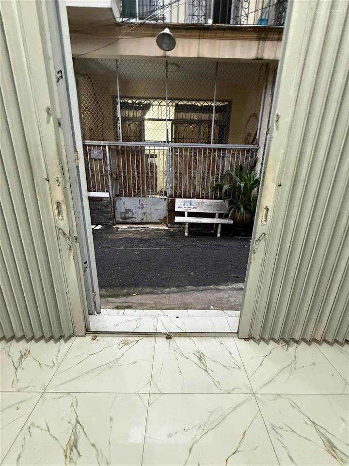 Bán nhà 50 m2(4 x12.5) ttan kỳ tân quý 3 pn nhỉnh 4 tỷ ( sổ đẹp ko lộ giới)!