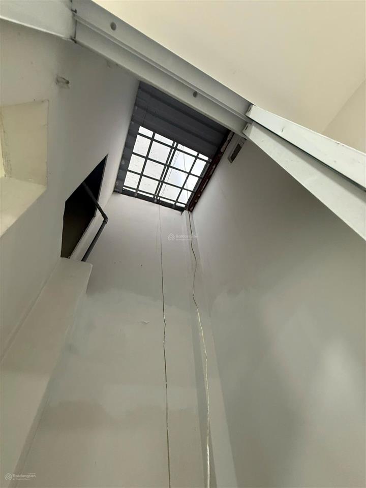 Bán nhà 50 m2(4 x12.5) ttan kỳ tân quý 3 pn nhỉnh 4 tỷ ( sổ đẹp ko lộ giới)!