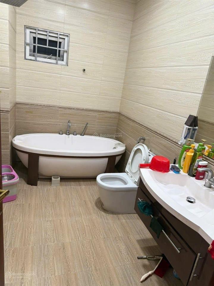 Bán nhà ngay cc bàu cát 2  hồng lạc  38m2 nhà 3 tầng tân bình giá 4,86 tỷ