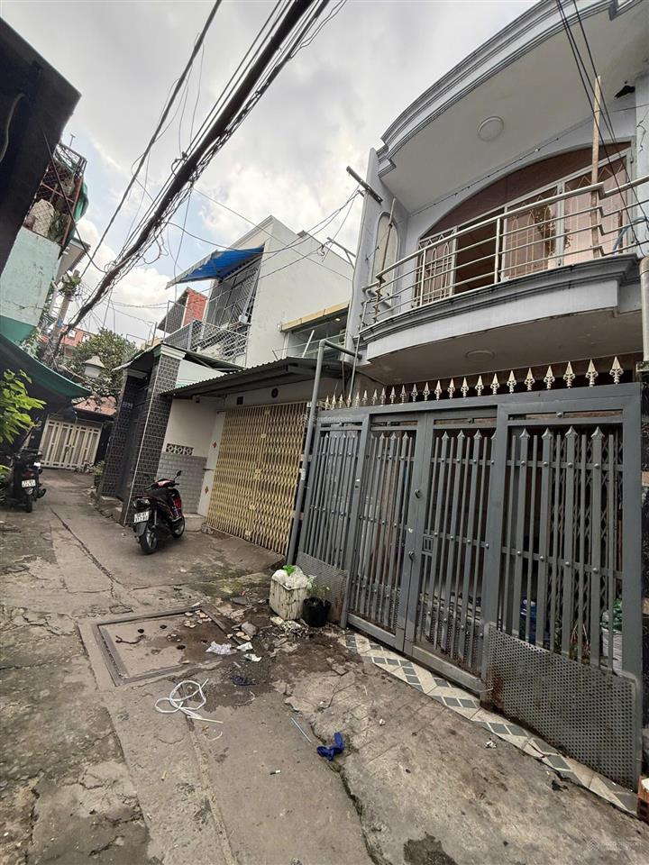 Bán nhà riêng gần 40m2 hxh huỳnh văn chính tân phú  đh văn hiến chỉ 4,1 tỷ.