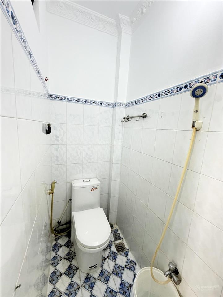 Bán nhà riêng tại lạc long quân, 3,5 tỷ, 25m2, 3pn, 3wc, 3 tầng