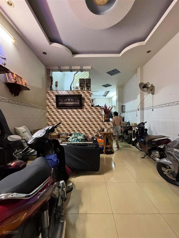 Bán nhà cạnh văn cao tân phú 4 tầng 4 pn dt (4 x 12) chỉ hơn 4 tỷ!