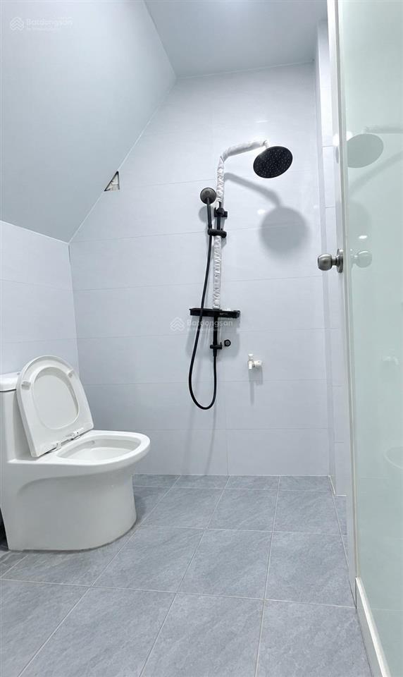 Bán nhà gần chợ tân hương tân phú 24 m2 2 pn nhỉnh 2 tỷ!