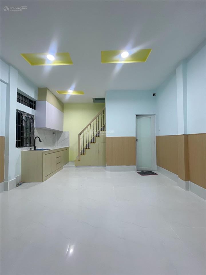 Bán nhà gần chợ tân hương tân phú 24 m2 2 pn nhỉnh 2 tỷ!