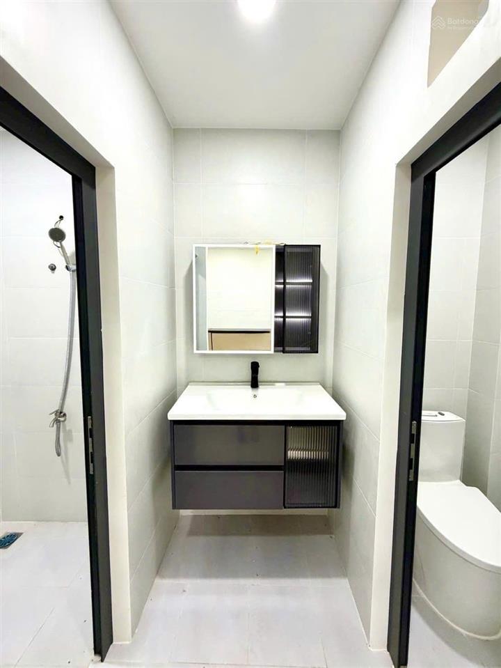 Bán nhà hxh lạc long quân tân bình 70m2  3 phòng ngủ nhỉnh 7 tỷ.