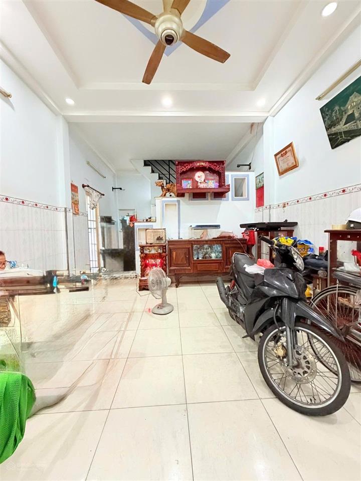 Nhà bán hẻm ô tô hoà bình giảm 1 tỷ giá mới còn hơn 3 tỷ!