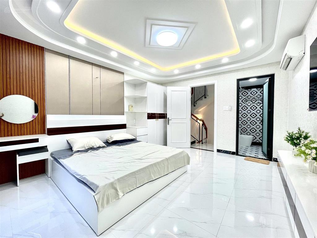 Bán nhà 26 đường 7 thông phạm văn đồng, sát công gia định, 4 tầng, nhà mới sdt/zalo 0978 529 ***