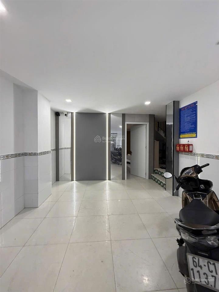 Bán nhà hxh nguyễn thái sơn, 9,95 tỷ, 85 m2, 12pn, 12wc, chính chủ, giá cực chất, zalo 0978 529 ***