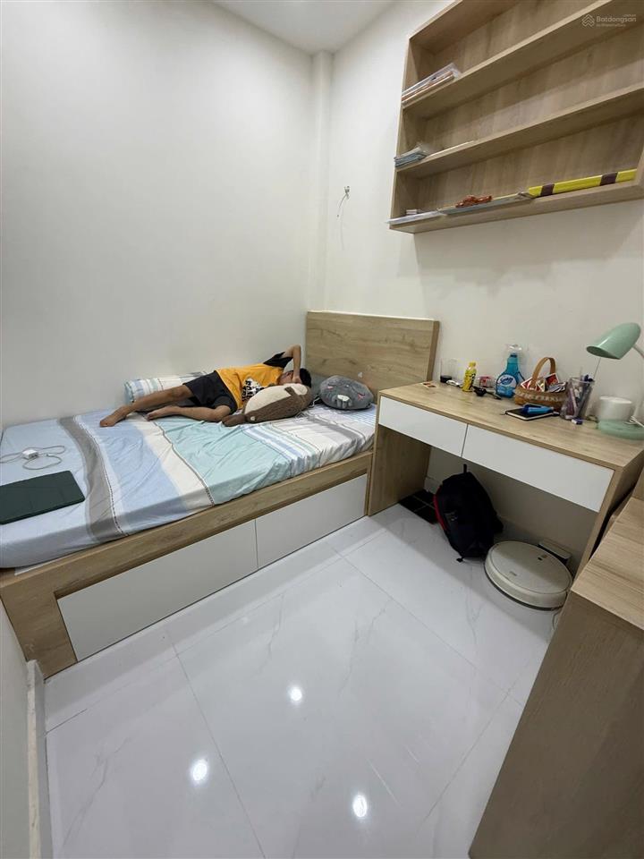 Bán nhà riêng tại xô viết nghệ tĩnh, 5,7 tỷ, 35 m², hàng hiếm uy tín, ngã tư hàng xanh