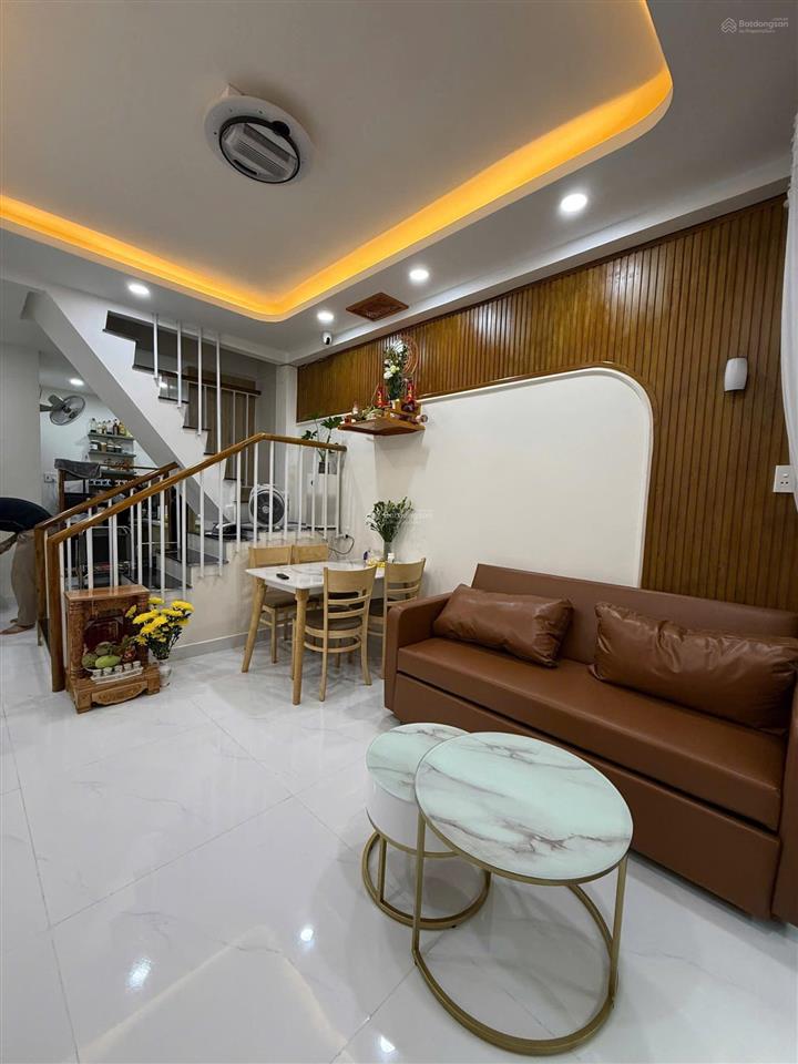 Bán nhà riêng tại xô viết nghệ tĩnh, 5,7 tỷ, 35 m², hàng hiếm uy tín, ngã tư hàng xanh