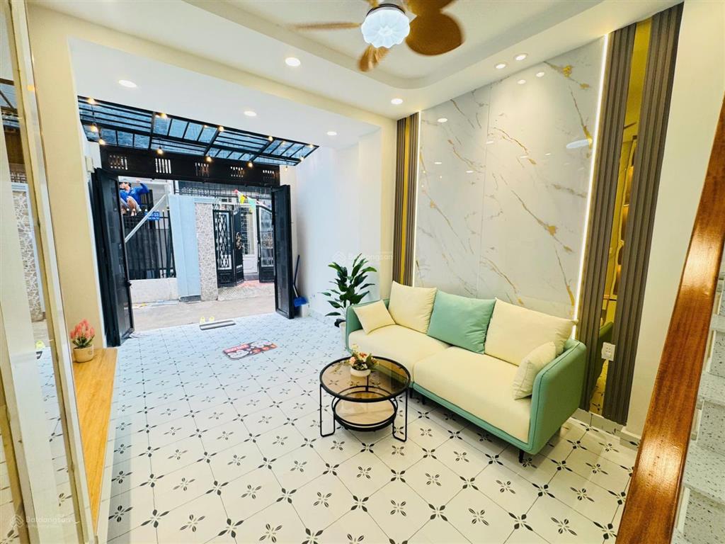 Bán gấp nhà riêng hxh, 3pn, 3wc, 44m² tại phan văn trị, p.11, q.bình thạnh, 6,3 tỷ, 0978 529 ***