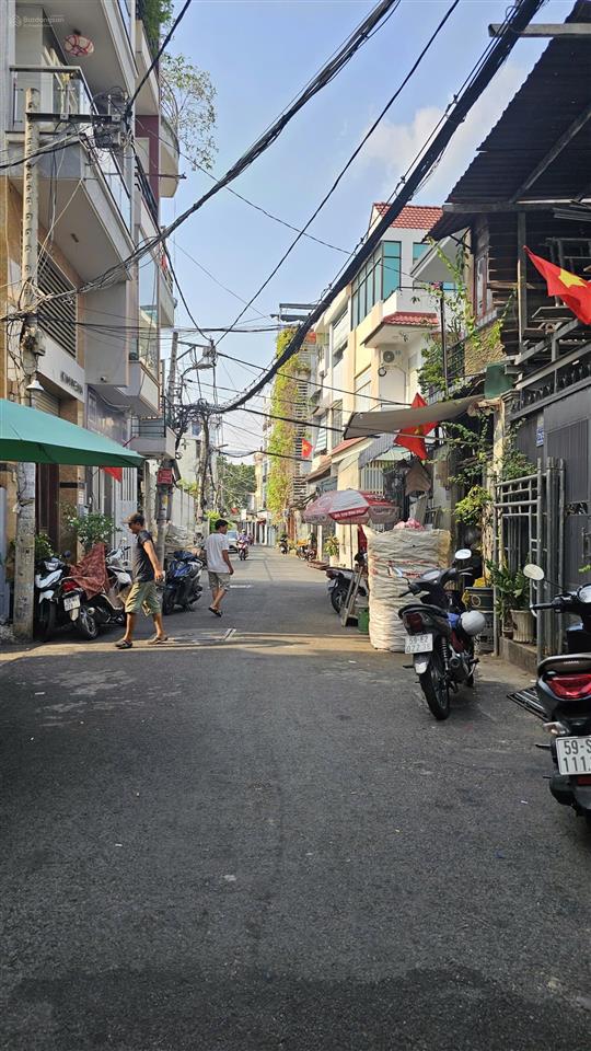 Bán nhà riêng 60m2 tại phường 7, phú nhuận, 9 tỷ vnd, nhiều tiện ích, hàng hiếm, zalo 0978 529 ***