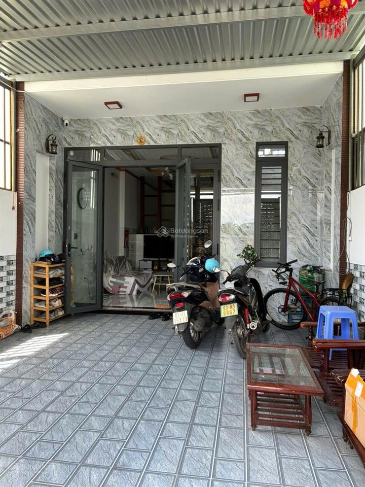 Chính chủ bán nhà full nội thất tại bà rịa full nội thất, có vườn rau và gara để ô tô riêng