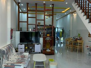Chính chủ bán nhà full nội thất tại bà rịa full nội thất, có vườn rau và gara để oto riêng