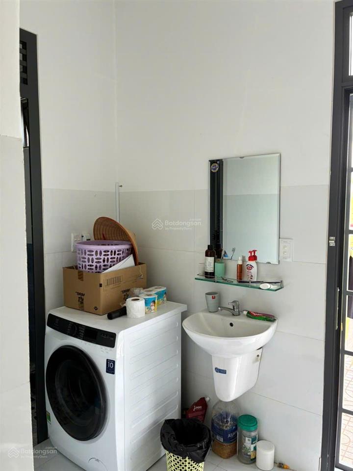 Chính chủ bán nhà full nội thất tại bà rịa full nội thất, có vườn rau và gara để ô tô riêng