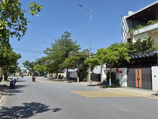 Bán đất mặt tiền đường huỳnh thúc kháng, 107m2, hướng nam, sổ đỏ chính chủ pháp lý đầy đủ. 3,5 tỷ.