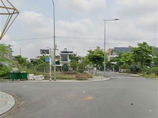 Cần bán lô góc 2 mặt tiền đường đoàn thị điểm tp quảng ngãi, 135mv, giá 3,2 tỷ hướng đông.