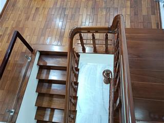 Cần bán gấp nhà riêng mặt tiền đường hoàng diệu, tt tp quảng ngãi, 6,8 tỷ, 8.75x12. full nội thất