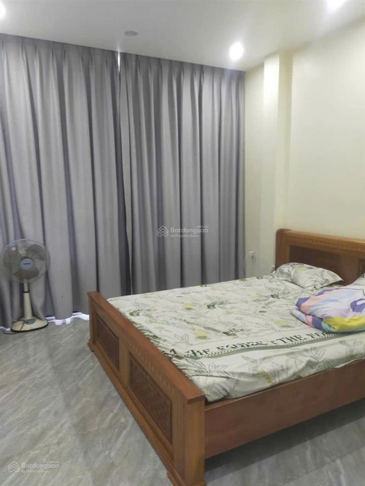 Cho thuê nhà 3pn, 3wc, nội thất đầy đủ, 12 triệu/tháng, có chỗ đậu oto tại nội khu vsipquảng ngãi