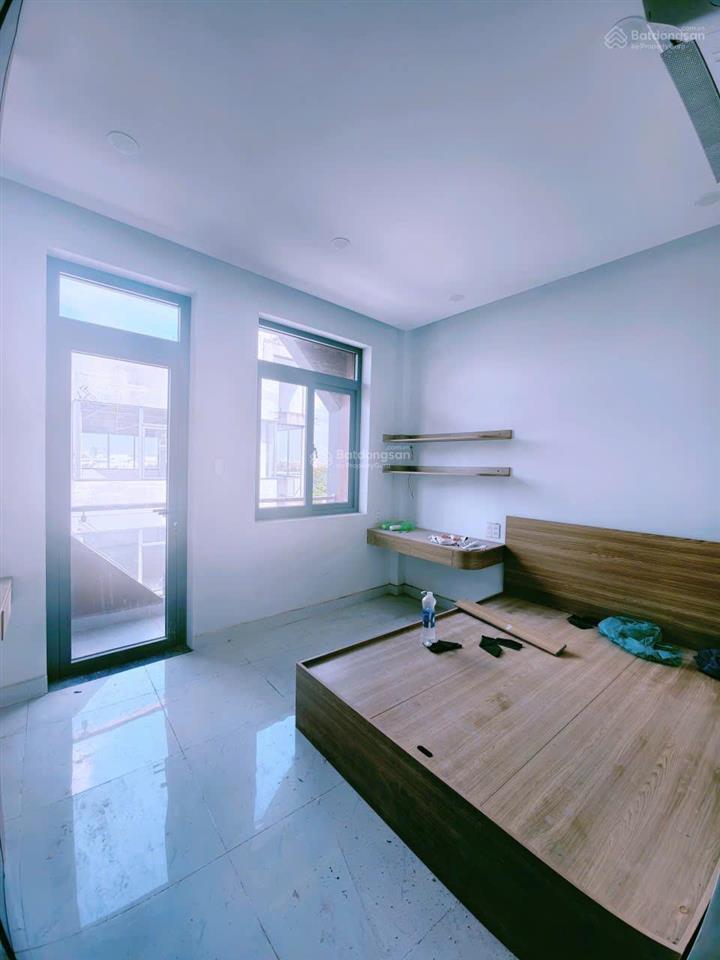 Cho thuê căn hộ 1 phòng ngủ, 1 bếp, 1 wc, giá 5 triệu/tháng, 25mv, bc khu đô thị vạn phúc  thủ đức