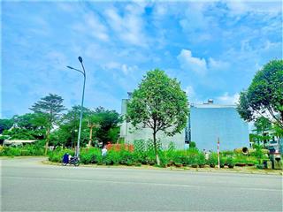 Bán đất mặt tiền đường lê thánh tôn, 10x18180m2, 8 tỷ, trung tâm tp quảng ngãi. cách vincom 500m.