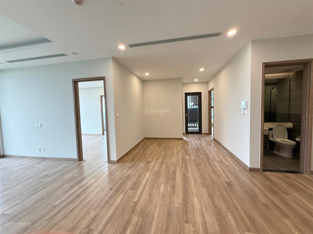 Bán cc 3 phòng ngủ tại toà r3, swan lake onsen residences, 10,95 tỷ, 97,3m2, giá ưu đãi uy tín