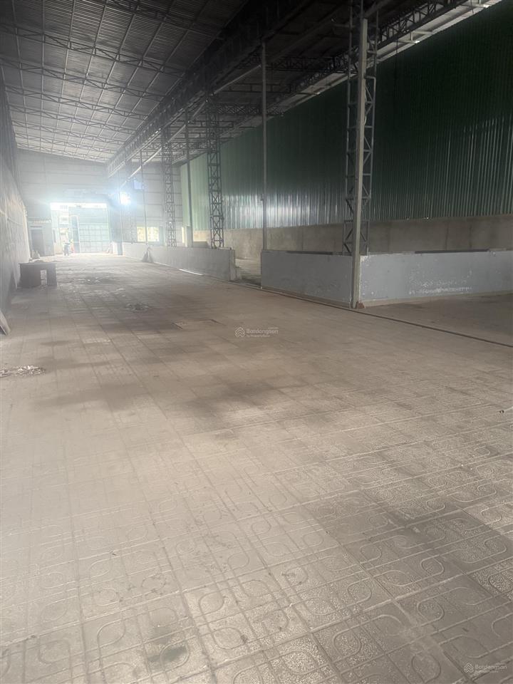Chính chủ bán kho xưởng 1000m2. đang cho thuê dòng tiền ổn định 55 tr/ tháng. bình tân, đường 8m