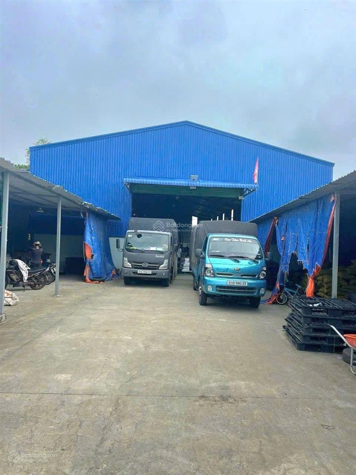 Cần bán nhà xưởng phước hội gần biển ngay sau ubnd xã phước hải 1700m2 ngang 8.5x102m nở hậu 19.5m