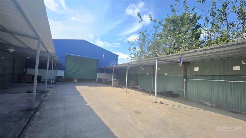 Cần bán nhà xưởng phước hội gần biển ngay sau ubnd xã phước hải 1700m2 ngang 8.5x102m nở hậu 19.5m