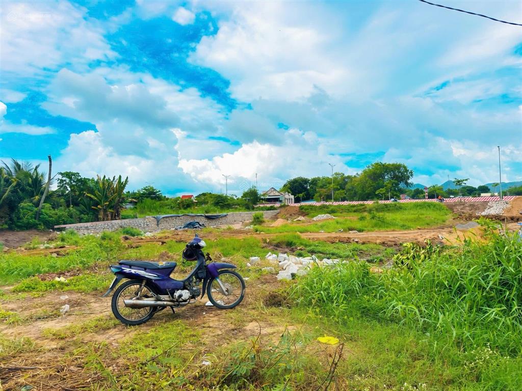 Thị trấn phước hải  ngay tỉnh lộ 44b  cách biển chỉ 5km dt 550m² ngang 15m x 32m nở hậu 29m 