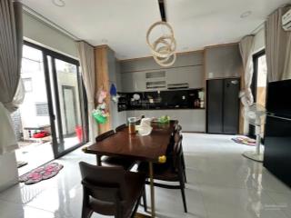 Bán nhà phường phước trung tp bà rịa cũ nay là phường bà rịa
diện tích 5x31( nở hậu 9m) tổng 238