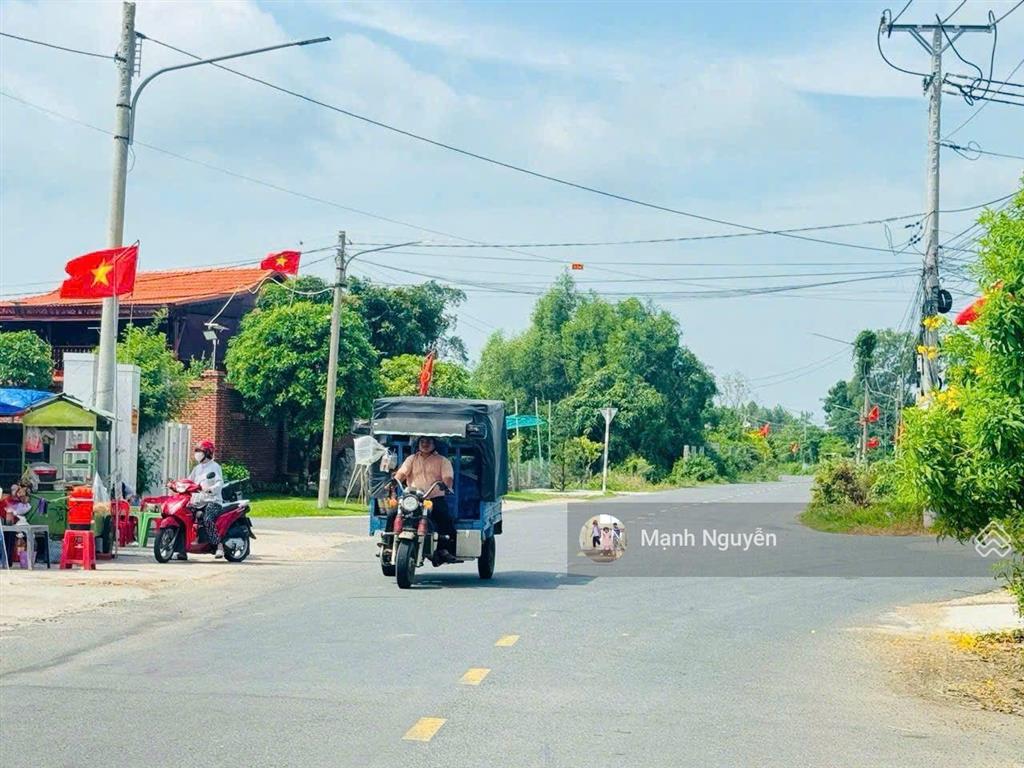 Nhà vườn đẹp mê luôn cách biển phước hải 5 phút dt 465m2  ngang 20m sâu vào 28m thổ cư 96m2