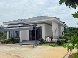 Nhà vườn mái thái 3015m2 trung tâm
dt 3015m227,7x66 nở hậu 66m có 207m thổ cư
mặt tiền đường ng