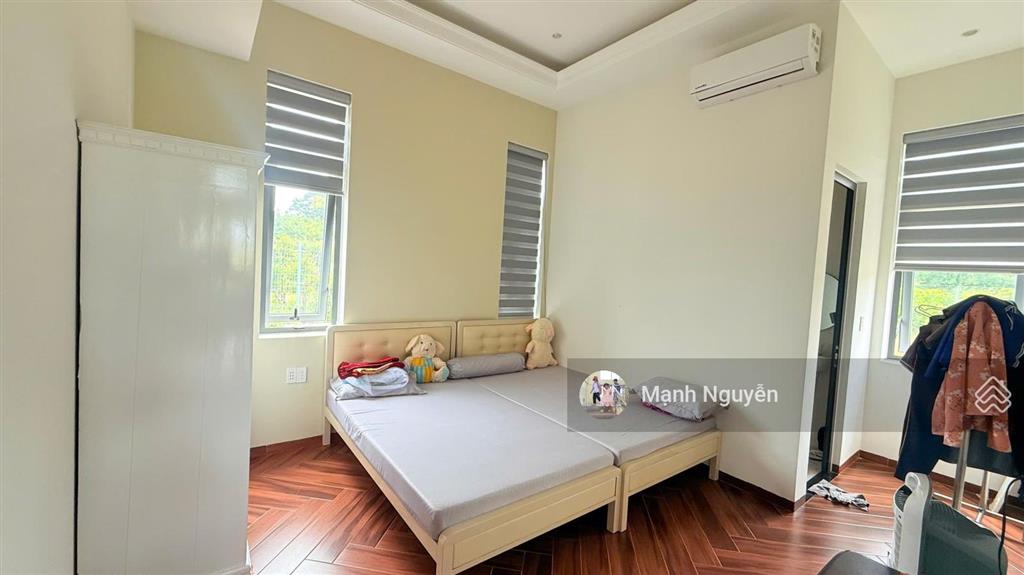 Nhà vườn mái thái 3015m2 trung tâm
dt 3015m227,7x66 nở hậu 66m có 207m thổ cư
mặt tiền đường ng