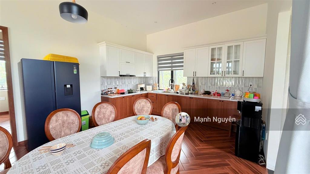 Nhà vườn mái thái 3015m2 trung tâm
dt 3015m227,7x66 nở hậu 66m có 207m thổ cư
mặt tiền đường ng