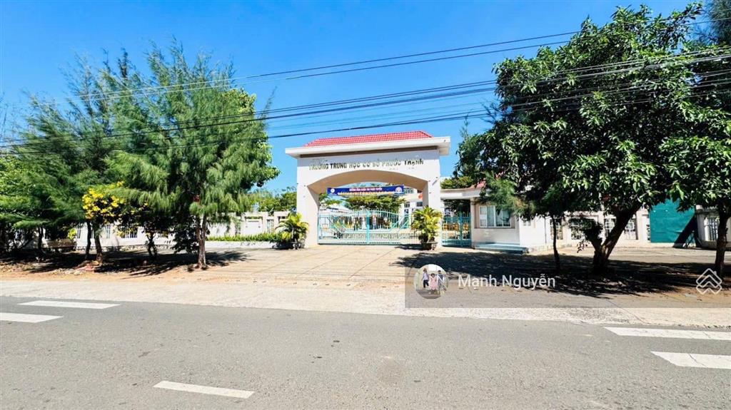 Mặt tiền đường nam kỳ khởi nghĩa đối diện trường học nguyễn thị hoa xã đất đỏ  tp hcm