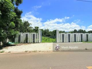 Mặt tiền đường đoàn trung còn  thị trấn đất đỏ  cách tỉnh lộ 52 chỉ 50m dt 654m2 12.5m x 52,8m