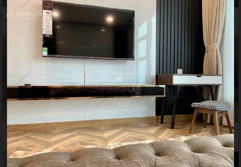 Cần cho thuê căn hộ 2pn vinhomes golden river ba son 80m2 nt sang trọng view thoáng  0907 278 ***