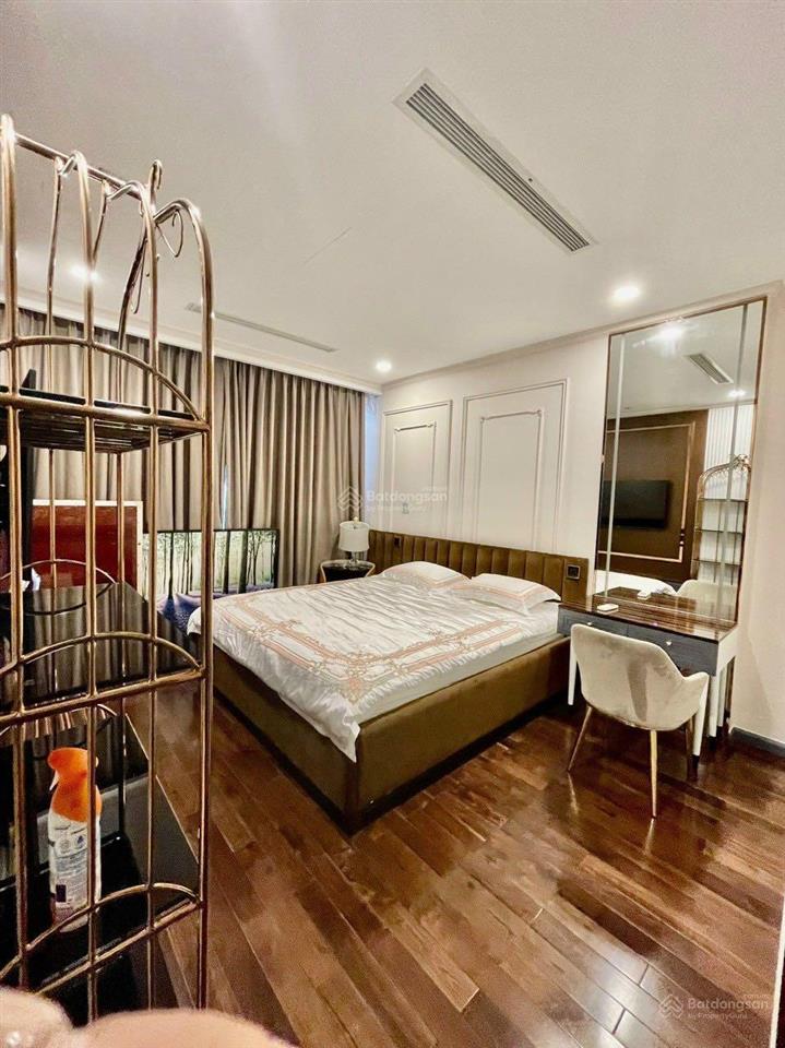 Cho thuê căn hộ 3pn vinhomes golden river ba son 126m2 nội thất sang trọng view thoáng giá tốt