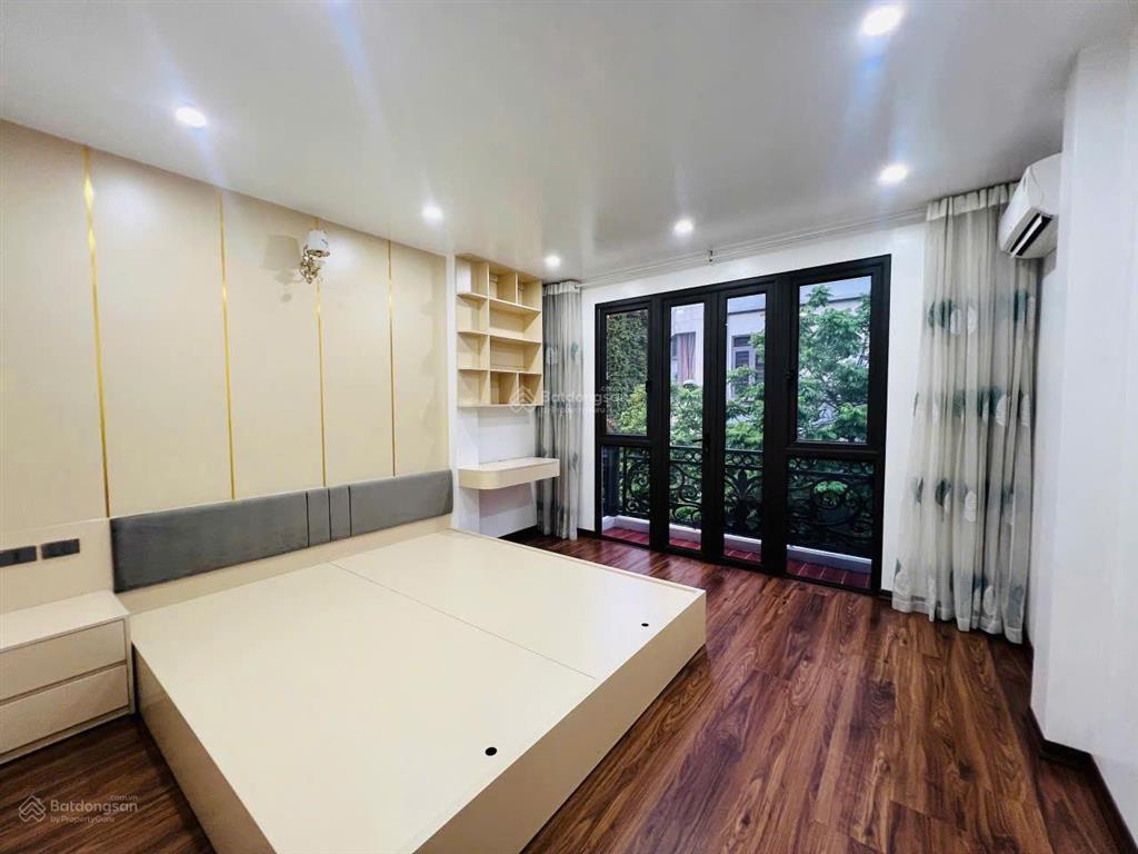 Chính chủ bán nhà 48 m 5 tầng đấu giá ngô thì nhậmô tô tránhkinh doanh/văn phòng/cho thuê18,5 tỉ